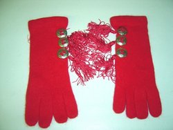 G115brg, Burgandy Angora Gloves for Cow Girls Trimmed with Tassles