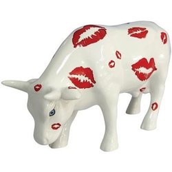 Cow Parade Kiss Me