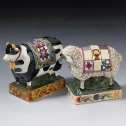Jim Shore / Heartwood Creek - Barnyard Cow and Sheep Salt & Pepper Shaker Set